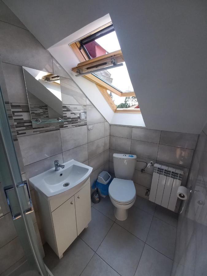 Pokoje Goscinne Tomasz Międzywodzie Exterior foto