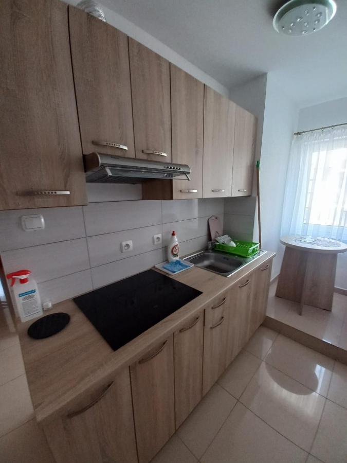 Pokoje Goscinne Tomasz Międzywodzie Exterior foto