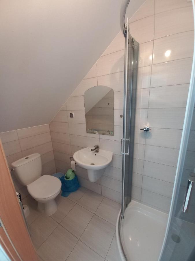 Pokoje Goscinne Tomasz Międzywodzie Exterior foto